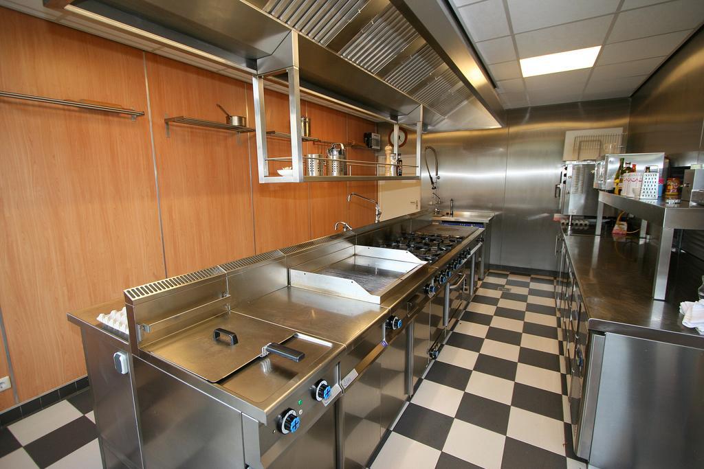 Oke Hotel De Leygraaf Heeswijk Dinther Уден Екстериор снимка