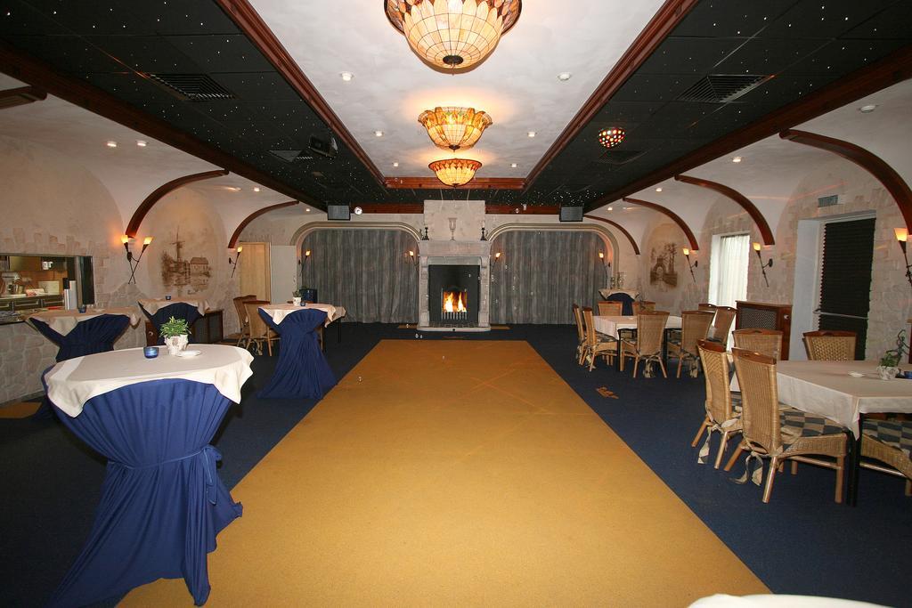 Oke Hotel De Leygraaf Heeswijk Dinther Уден Екстериор снимка