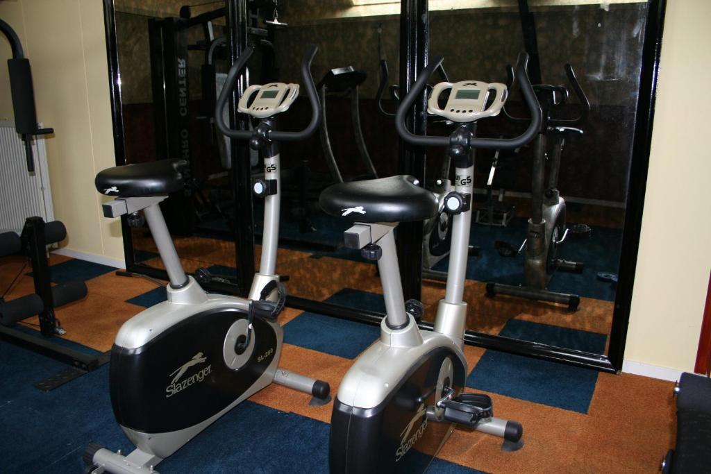 Oke Hotel De Leygraaf Heeswijk Dinther Уден Екстериор снимка
